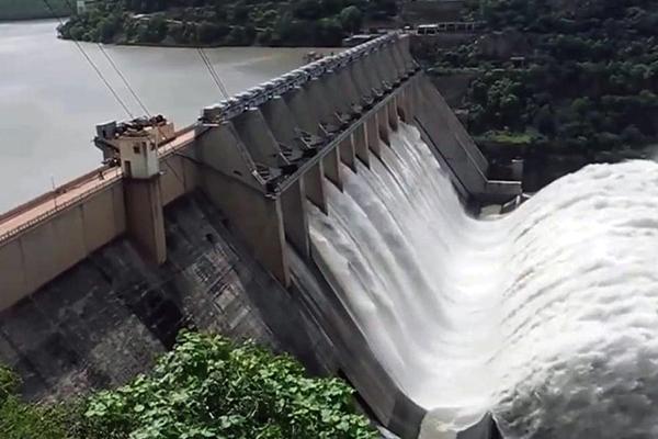 Perunchani dam